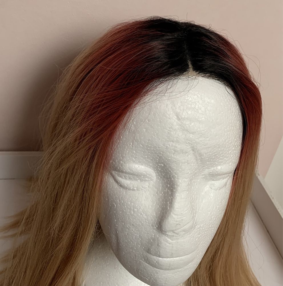 Peruka lace front miodowy blond prosta wig czarno różowy odrost