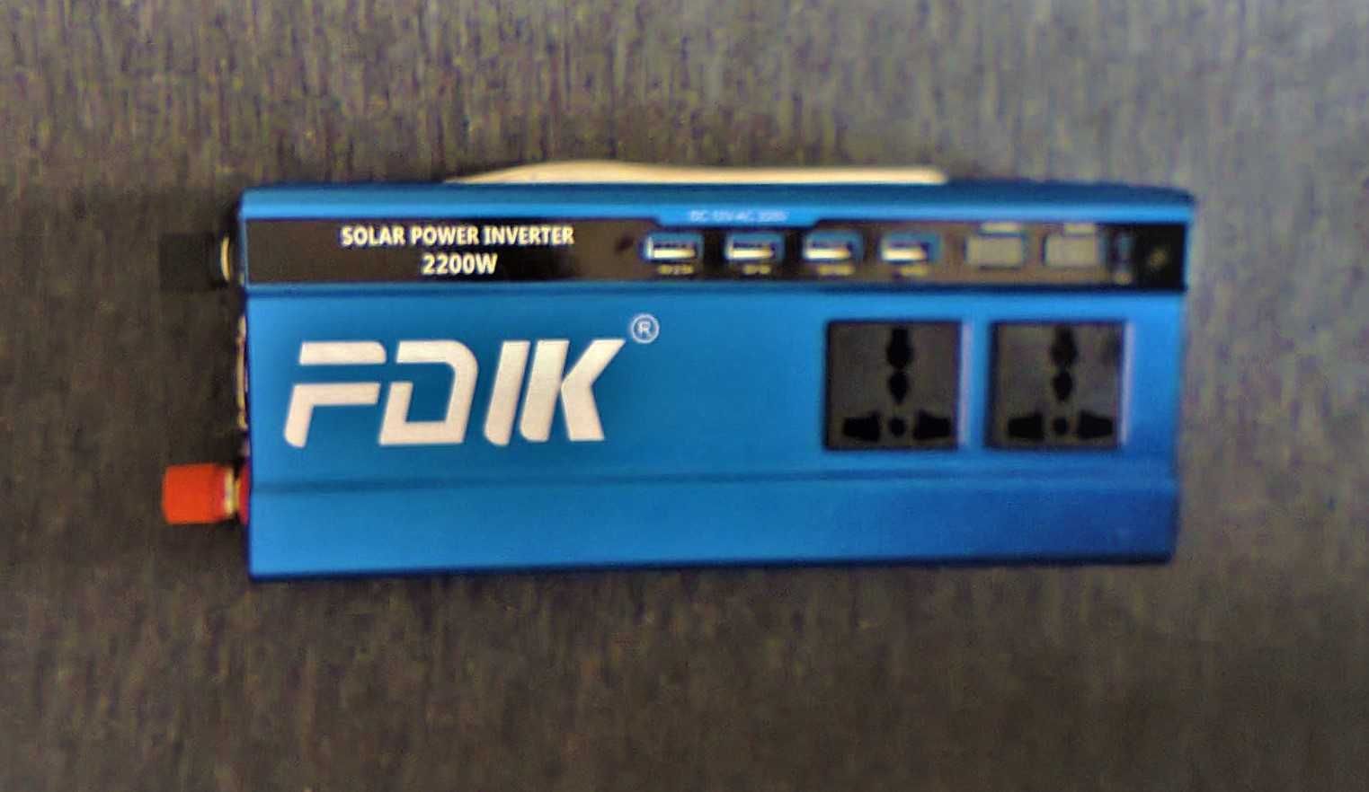 przetwornica elektryczna konwerter falownik napięcia 12 / 220 V 2200 W