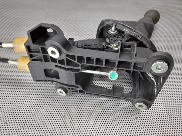 Seletor caixa velocidades TOYOTA Yaris (_P9_)