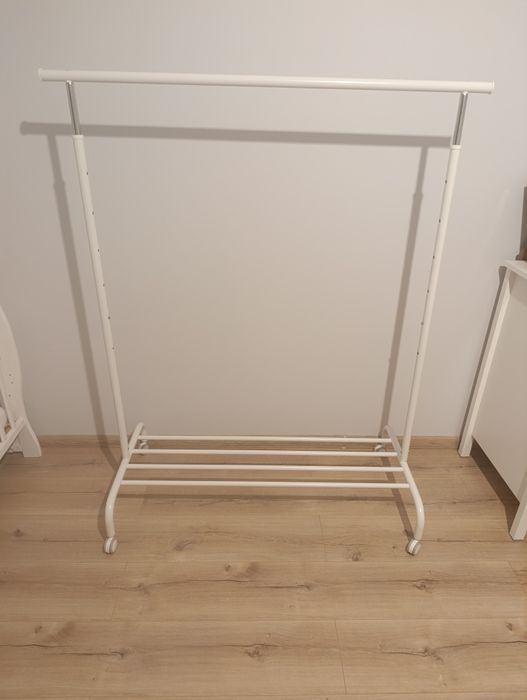 Wieszaki na ubrania Ikea