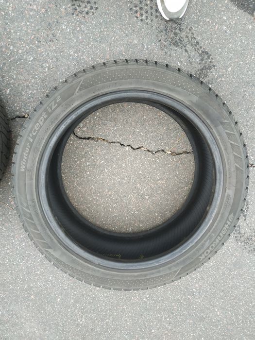 Резина r 19 зима Hankook  245/45r19 102T I Cept iZ 2