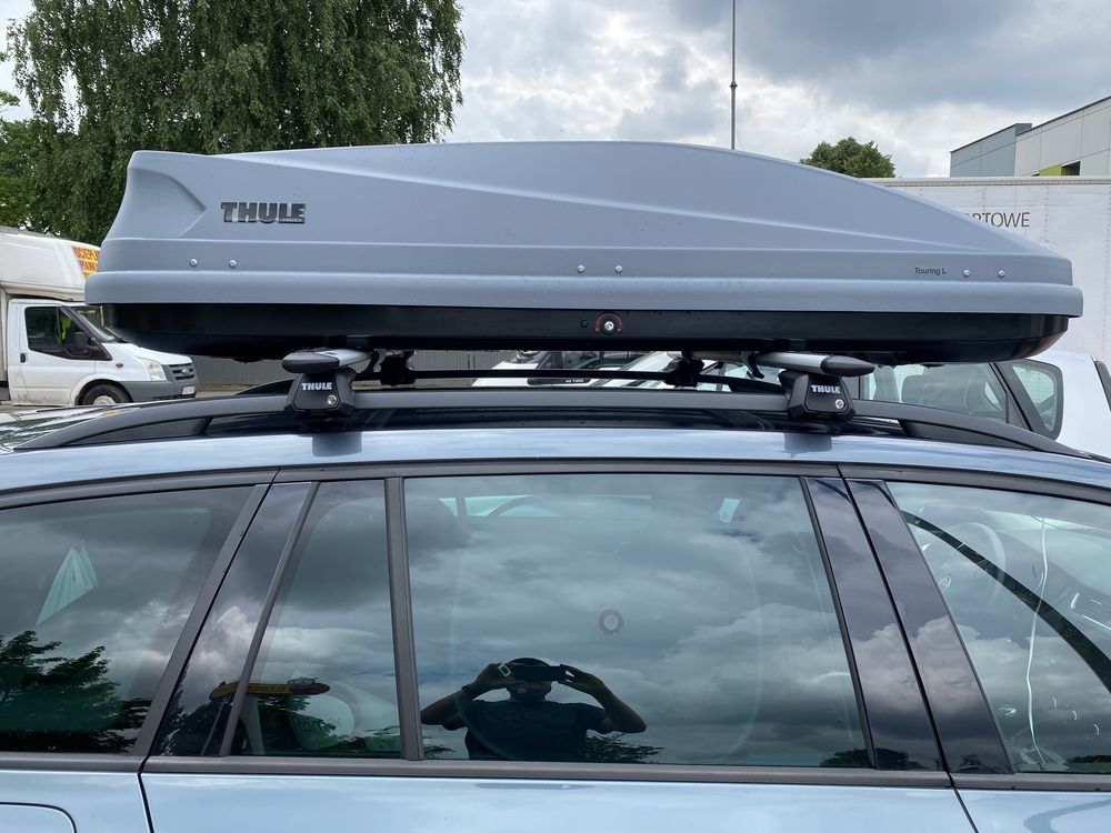 Wynajem - Box dachowy (bagażnik samochodowy) - Thule Touring 780