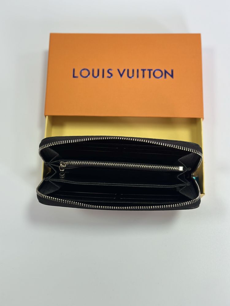 Гаманець  новий Louis vuitton Розмір 28х12х4