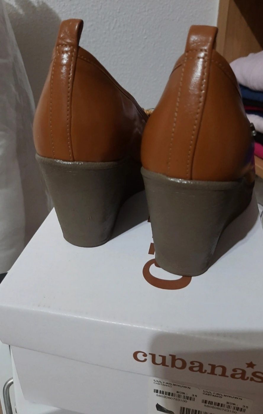 Sapatos Cubanas (como Novos)