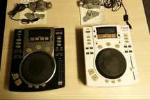 2 x Vestax CDX-05 i 2 x TASCAM TT M1 vinyl scratch