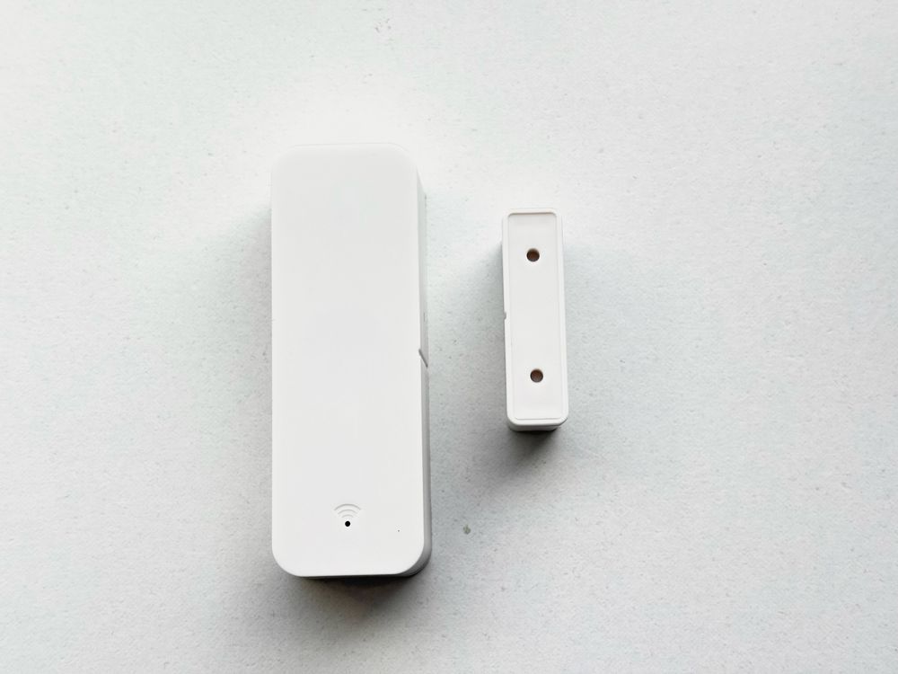Продам датчик відкриття дверей/вікон Tuya Smart