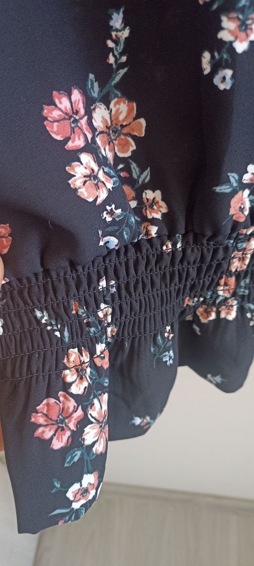 Elegancka czarna bluzka H&M Divided rozmiar 36
