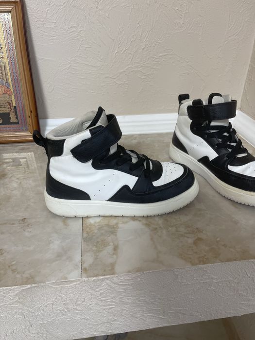 Хайтопи hm 33р високі кросівки.