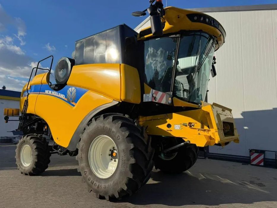 New Holland CX5.80  Kombajn zbożowy New Holland CX5.80, fabrycznie nowy, stan idealny!