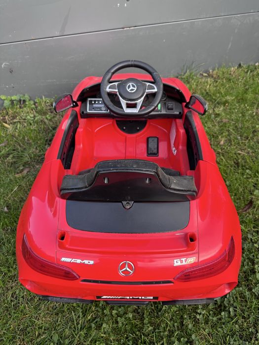 Mercedes na akumulator dla dzieci autko