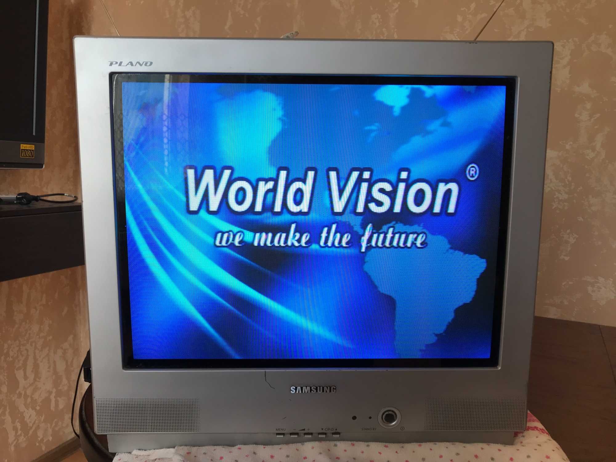Телевізор Samsung Plano CS – 21 K9Q.