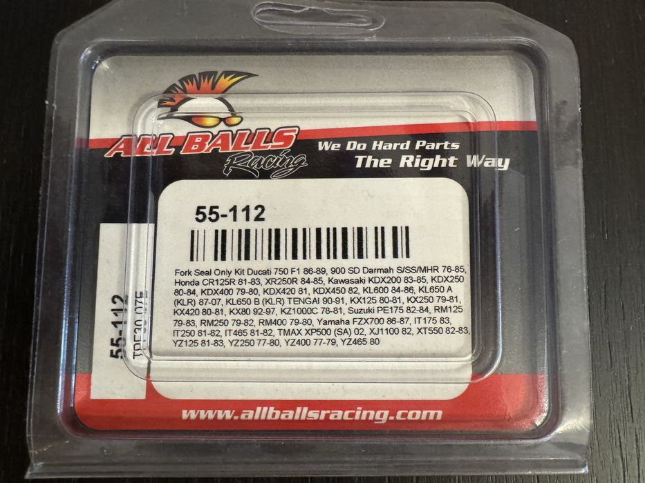 Сальники переднего амлртизатора All Balls 55-112 38*50*10.5