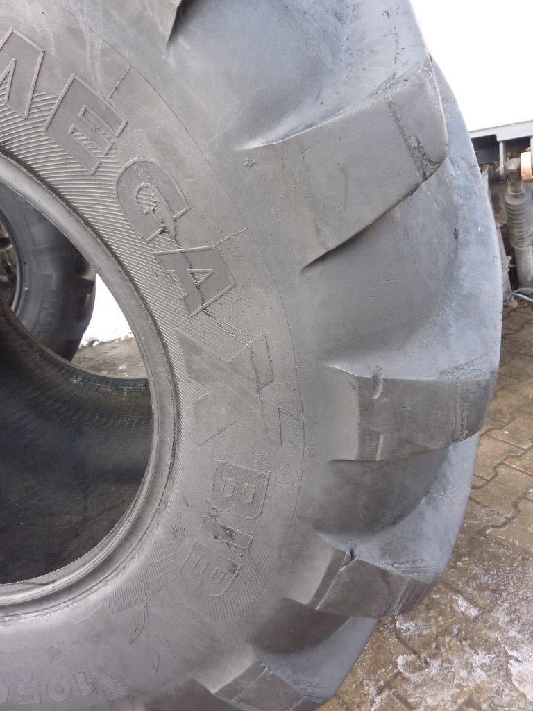 2x Opona używana rolnicza 1050/50R32 MICHELIN 5400zł(szt.) W1593