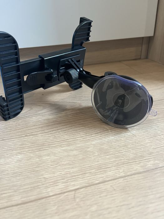 Trust Car Tablet Holder for 7 - 11" tablets