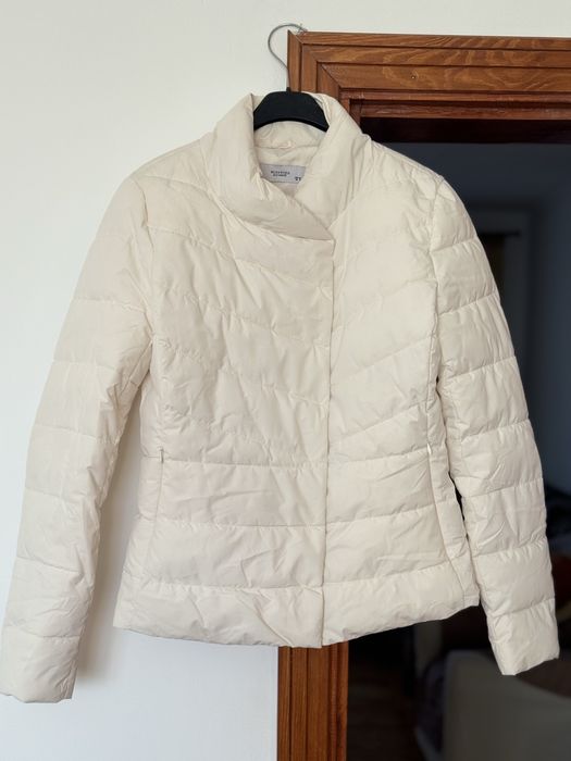 Одягнена один раз. Куртка осіння молочного кольору