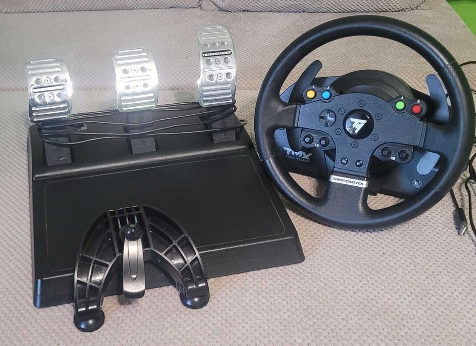 Kierownica thrustmaster TMX PRO