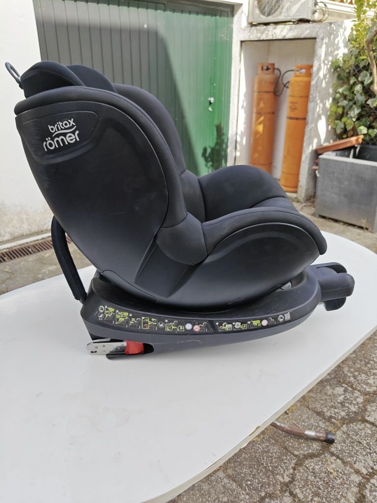 Cadeira Auto RÖMER | BRITAX Dualfix² R Cosmos Black