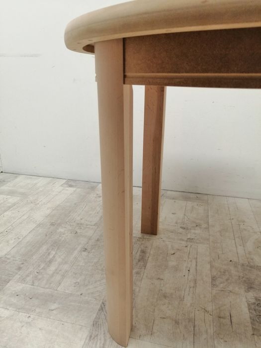 stół okrągły do jadalni dąb okleina mały nowy ludwikowski