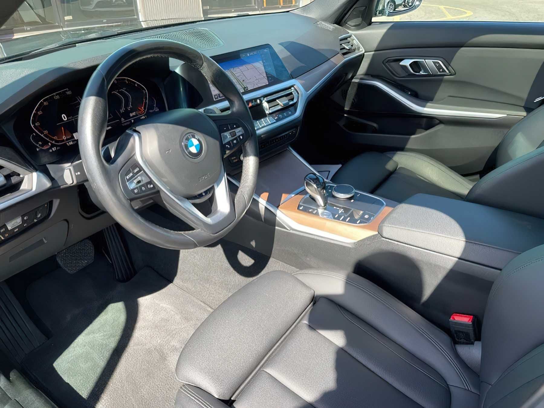 BMW 330I  2019 Gray