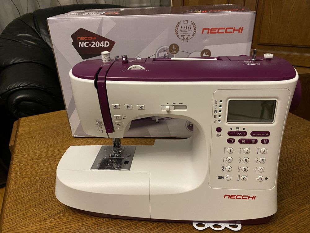 Швейная машинка Necchi NC-204D