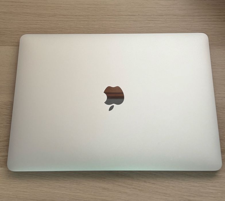 Apple MacBook Pro M2 (2022) – 13,3” | 8GB RAM | 256GB SSD