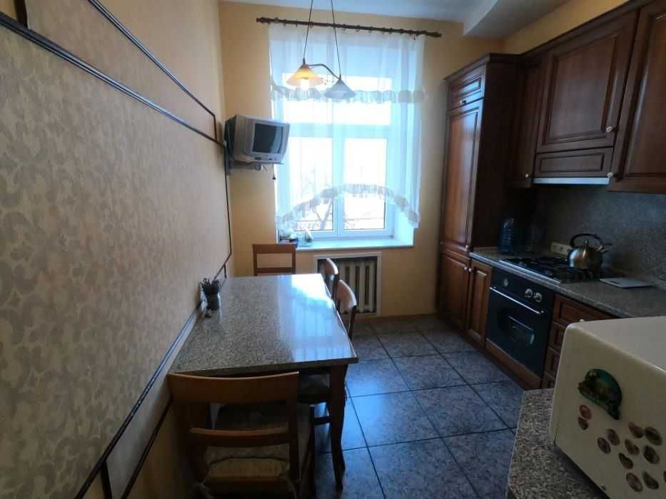 Оренда 2-к квартири на вул. Нагірна