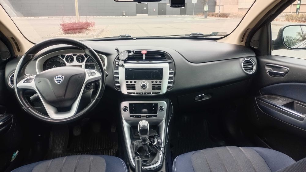 Lancia Delta 1,4 Multiair Silver 2011