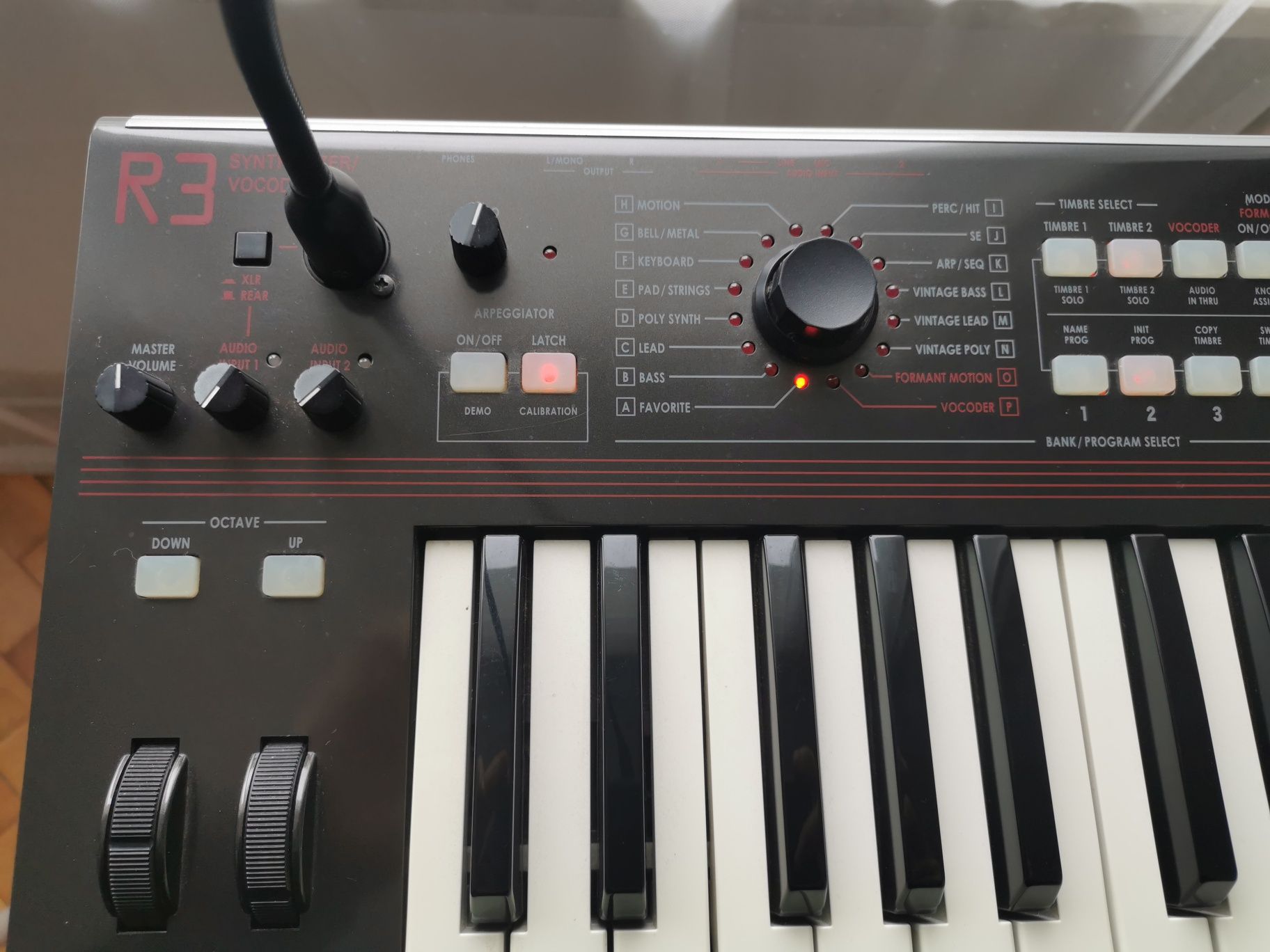 KORG R3 - Syntezator virtual analog + vocoder