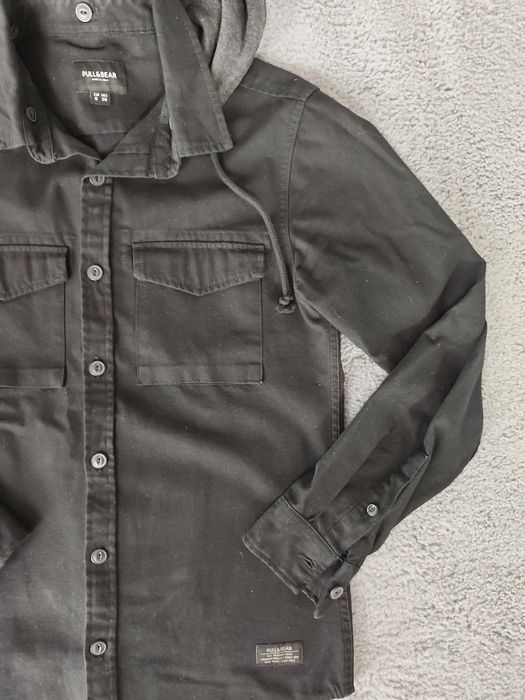 Katana, gruba koszula czarna z kapturem, pull&bear, rozmiar S