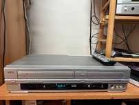 Magnetowid /Nagrywarka VHS AEG (funai)DVD-R 4509 VCR HIFI STEREO pilot