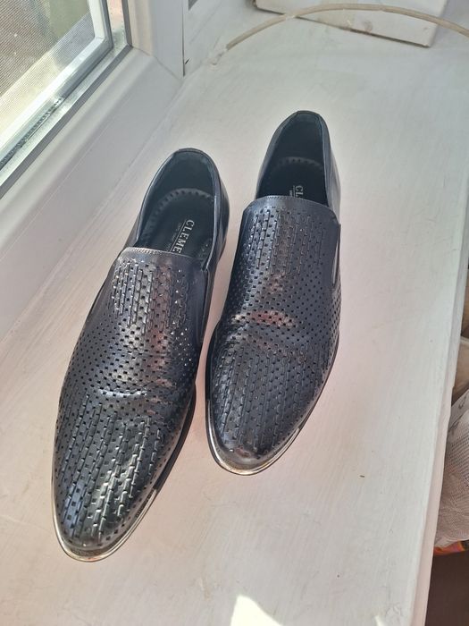 Чоловічі класичні шкіряні туфлі