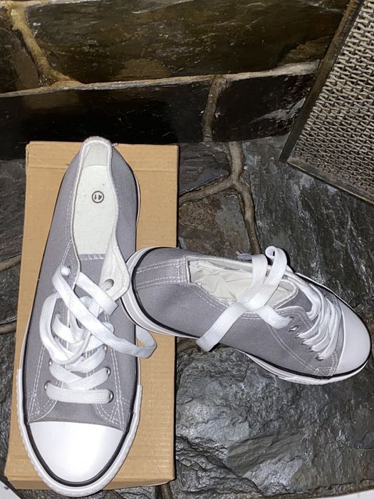 Vende-se sapatilha tipo All Star HOMEM