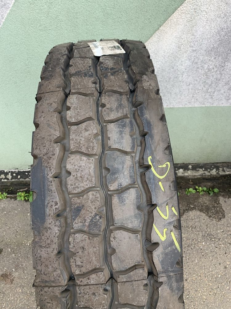 D55. 13 R 22,5 GT RADIAL GAM 831