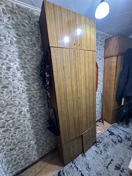 Відам безкоштовно два шкафа