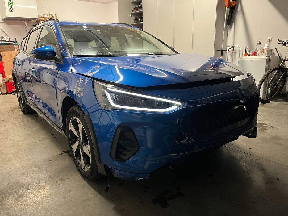 Ford Focus Ford Focus 1.0 EcoBoost mHEV Active X 155KM 2023 Automat – uszkodzony,