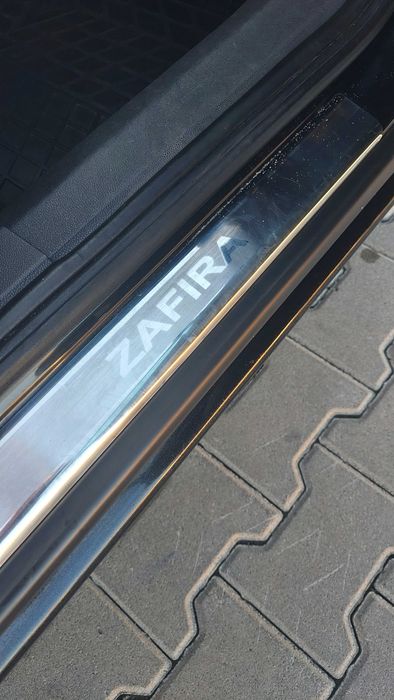 Opel Zafira B Family --7 місне авто в максимальній комплектації Enjoy+