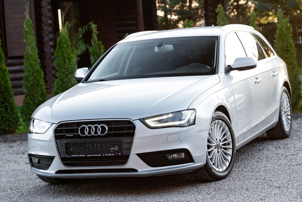 Audi A4 Avant 2.0TDI 150KM Quattro BiXenon Led Navi Grz.Fotele Tempomat PDC