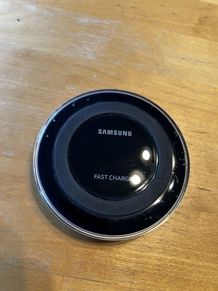Ladowarka indukcynja Samsung fast charge mag safe