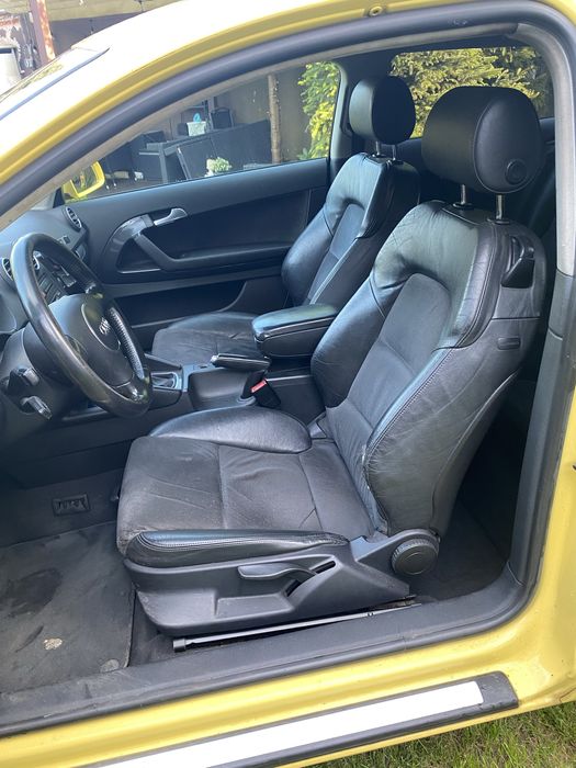 Audi a3 8p 2.0tdi tempomat, klimatyzacja, xenon