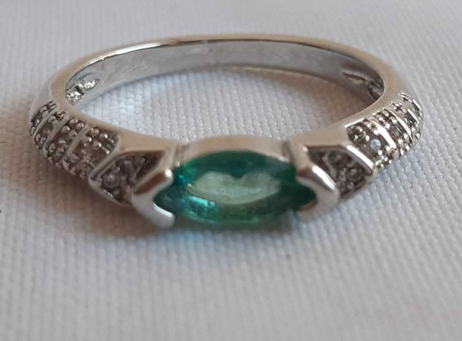 Кольцо стальное с ониксом