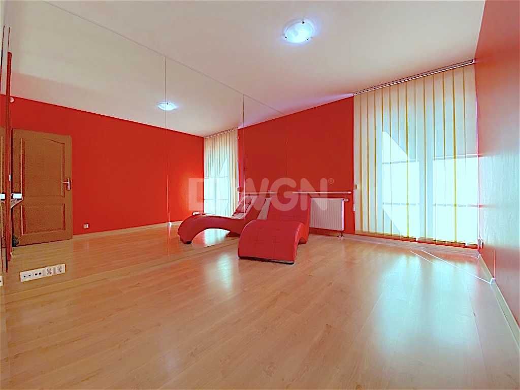 Stare Miasto. Komfortowe 3 pokojowe 78m2, sala fitness, balkon, winda.