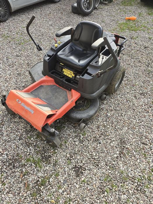 Traktorek simplicity zeroturn ezt2042