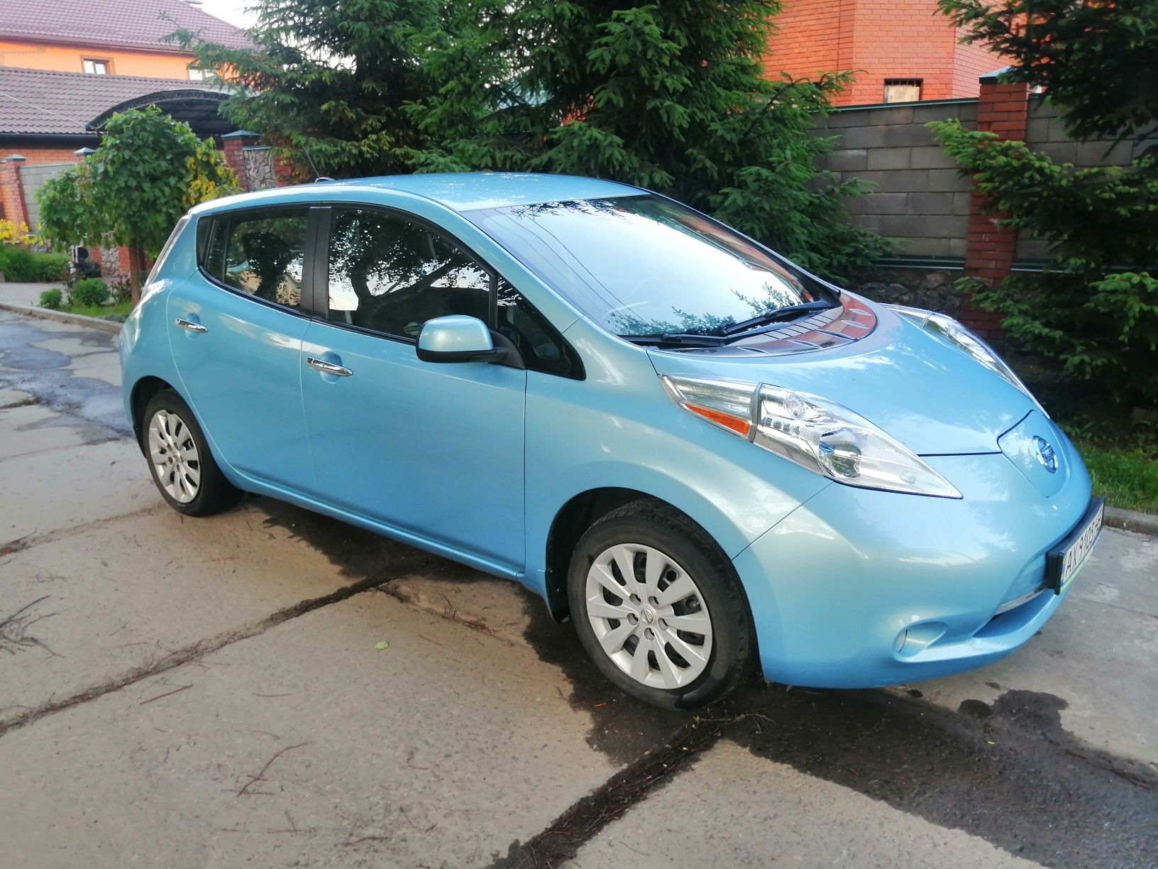 Nissan Leaf 2014