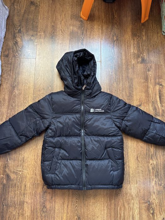 Зимова куртка на хлопчика 140 (дивіться заміри )