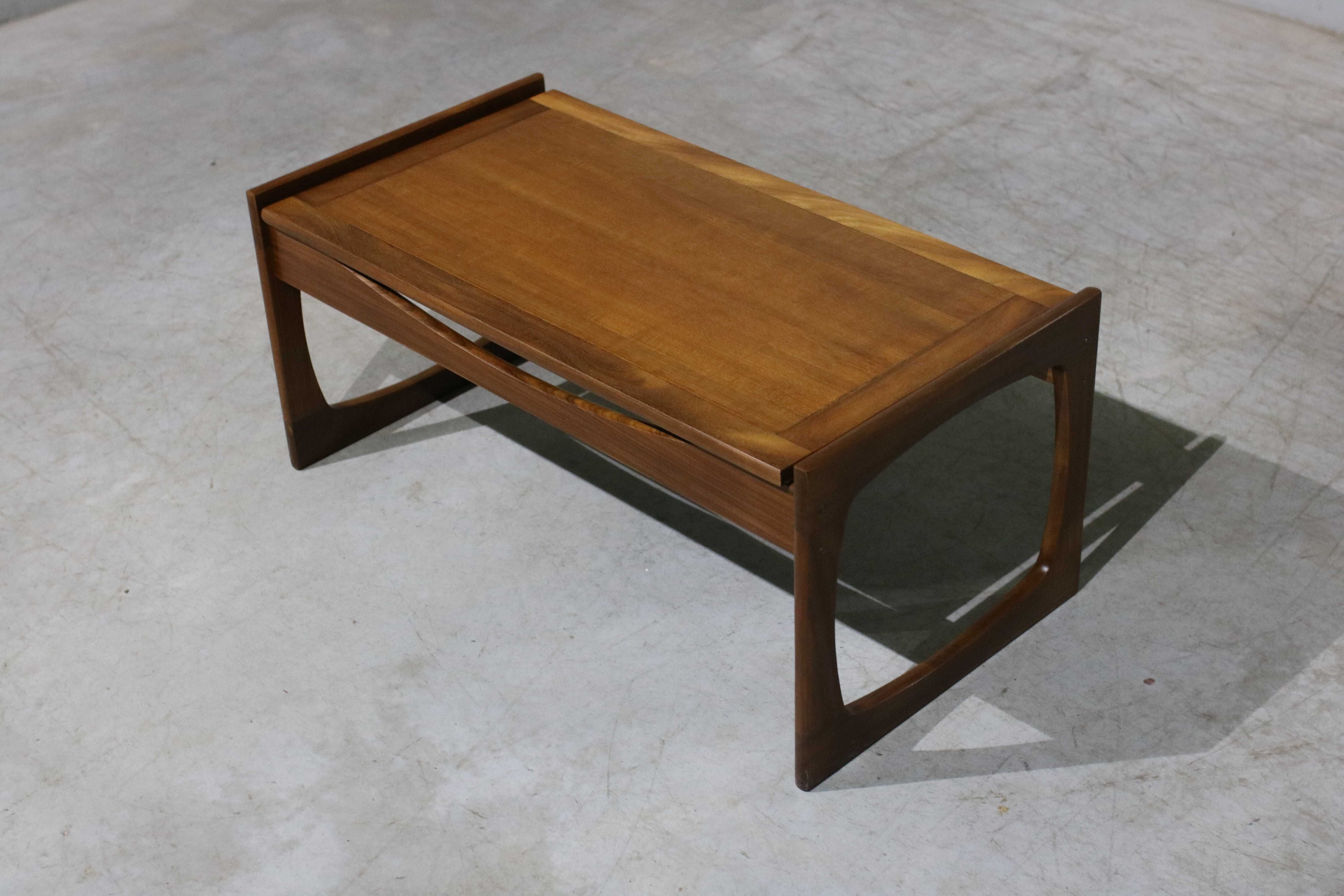 Mesa de centro nórdica em teca | Mid-Century Modern