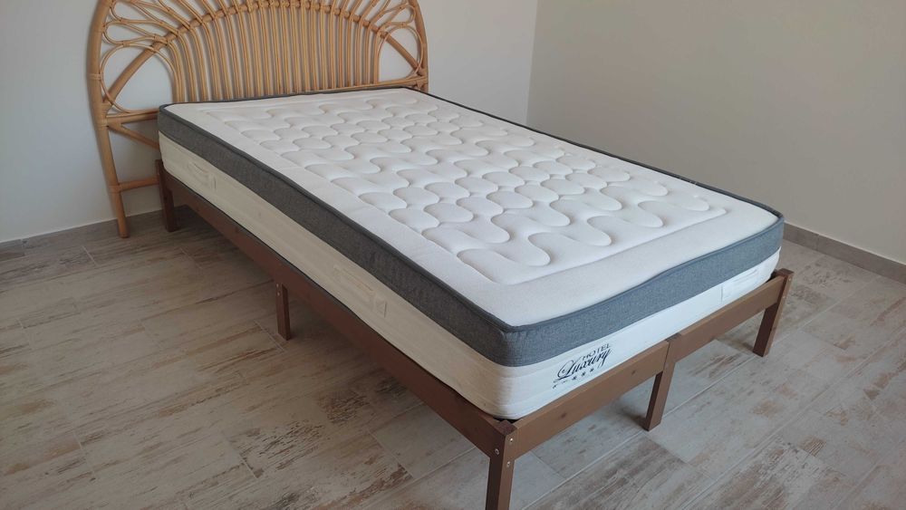 Cama colchão e cabeceira 120x200