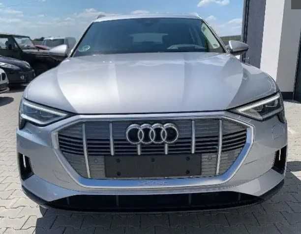 AUDI E-TRON Q4 Q8 ЕТРОН  бампер передній задній, б/у розборка