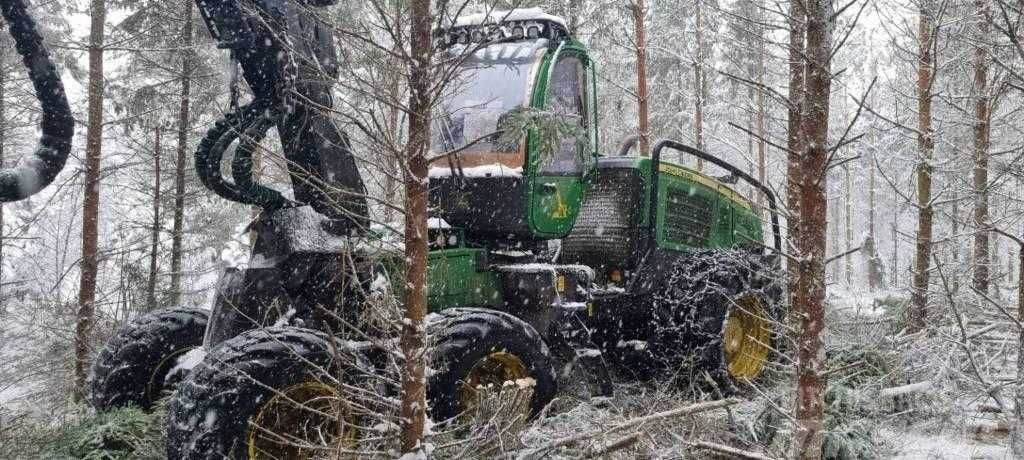 Харвестер John Deere 1170E