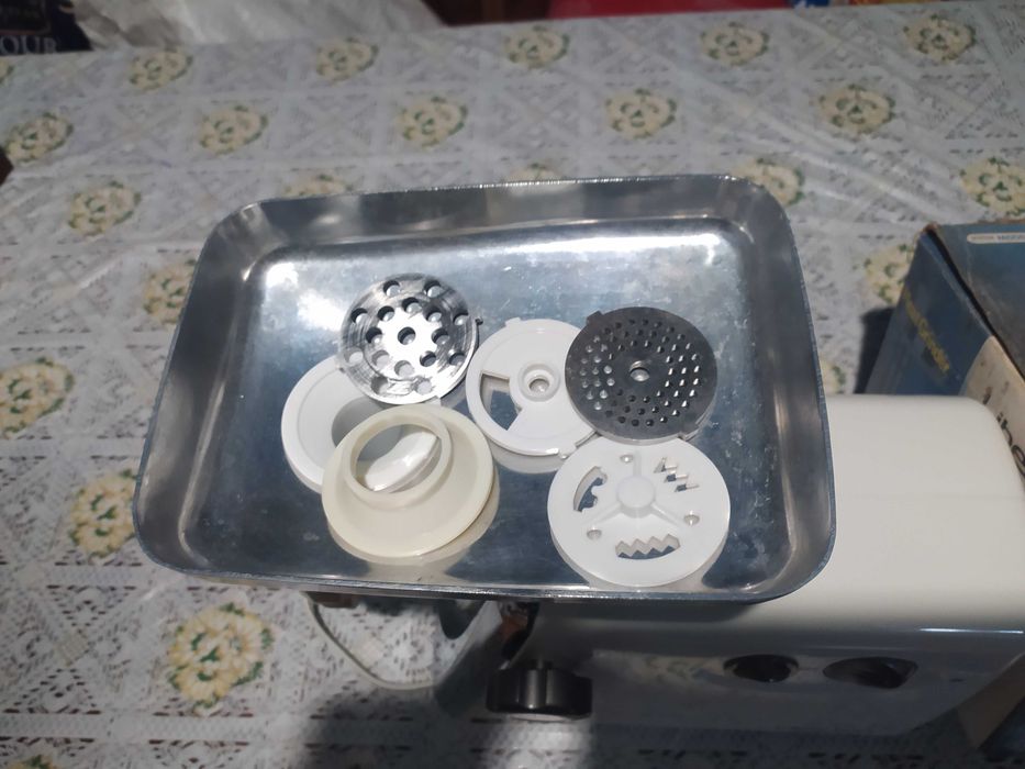 Мясорубка Liberton lmg-02