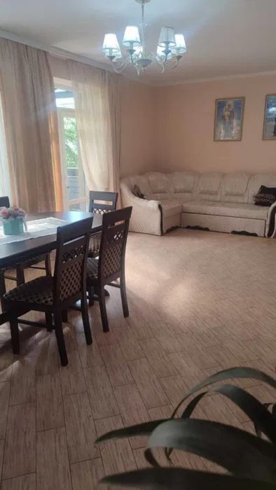 Будинок /район Довбуша/ Коломия